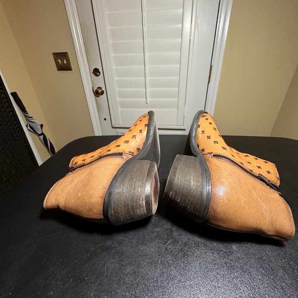 Kanna EU 36 brown star embossed ankle boot block heel almond toe - Picture 3 of 11